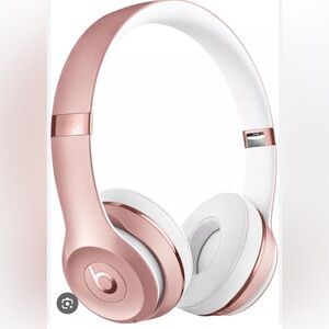 Beats Solo 3 Wireless Rose Gold